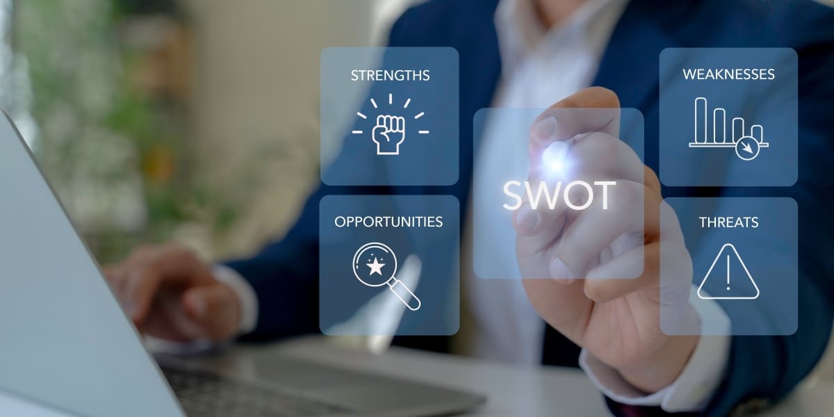 SWOT分析とは？戦略設計に活かす基本フレームを徹底解説