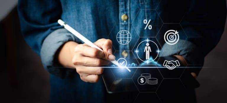 見込み顧客の可視化と管理手法（MA・SFA・CRM）