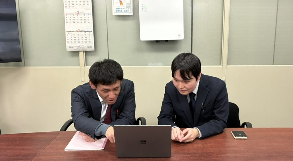 田畑さん/全国柔整鍼灸協同組合、前田さん（向かって右）/全国柔整鍼灸協同組合